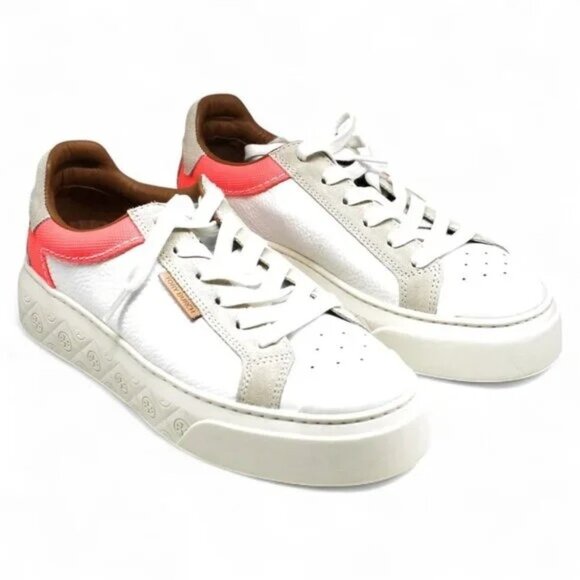 Tory Burch Sneakers: Effortless Luxury and Contemporary Style - Picture 2 of 5